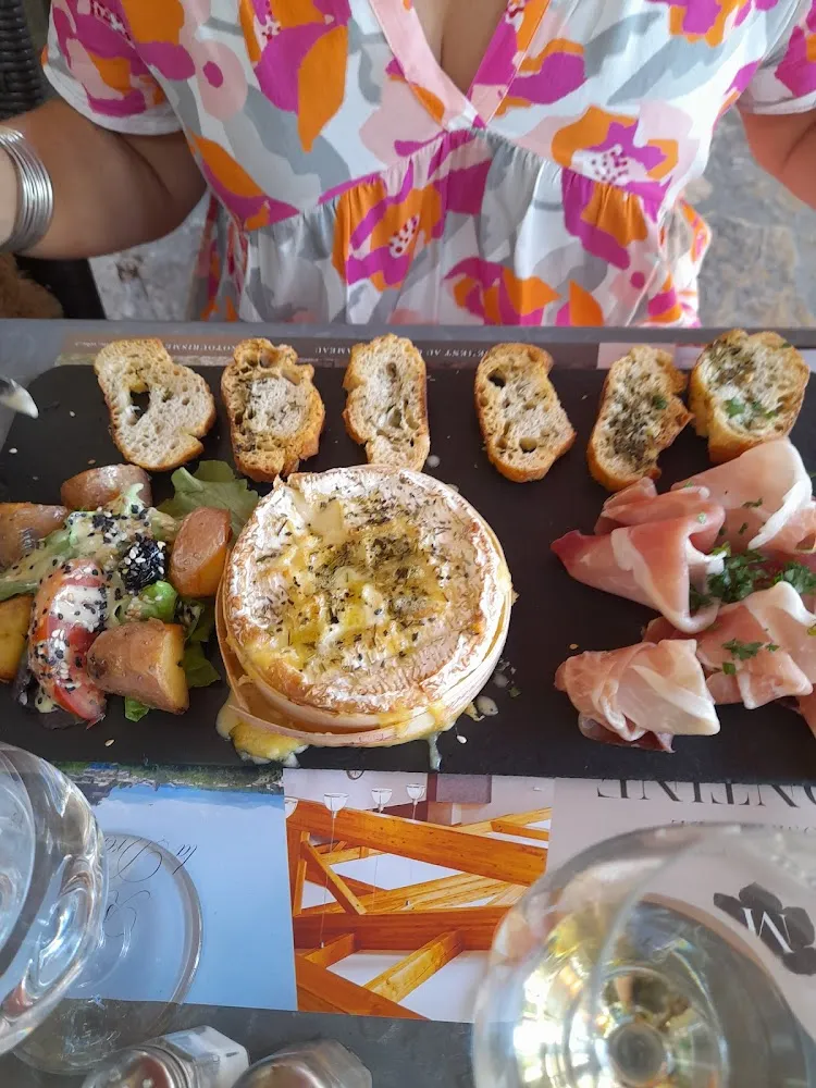 Camembert Rôti Et Chiffonade